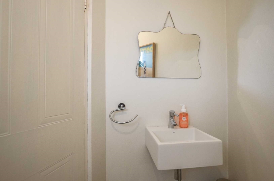4 Bedroom Property for Sale in Sunset Beach Western Cape